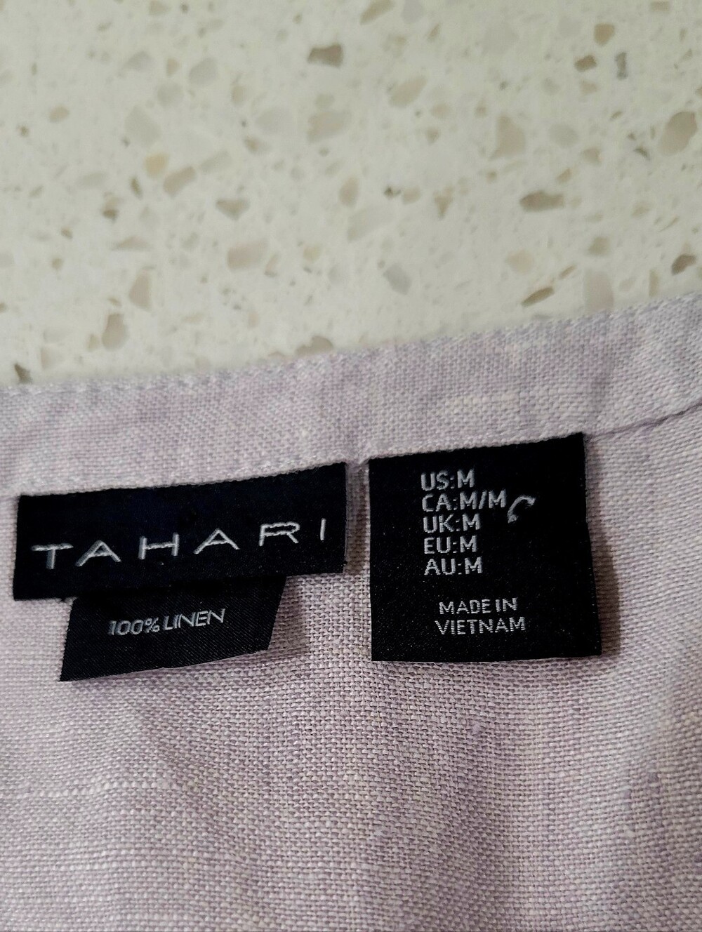 Tahari 100% Linen Light Gray Long Sleeve Pintuck Tunic Top | Size Medium - Picture 7 of 8